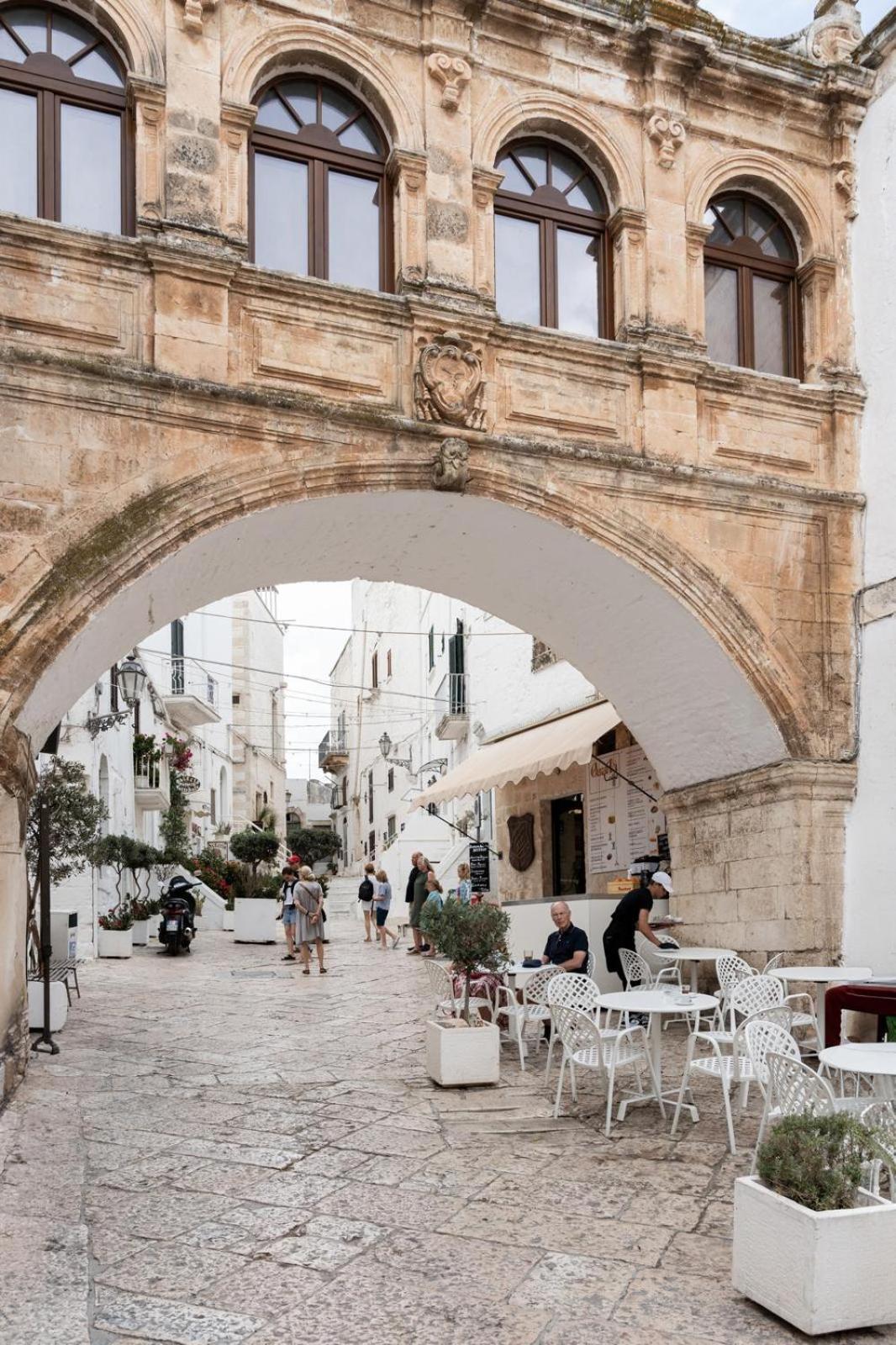 Ca Sotto L'Arco Bed & Breakfast Ostuni Dış mekan fotoğraf
